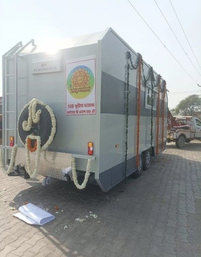 Caravan rear, decorated for its handover