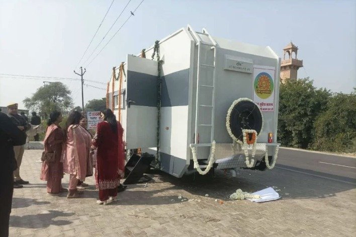 UTC caravan trailer at its handover ceremony